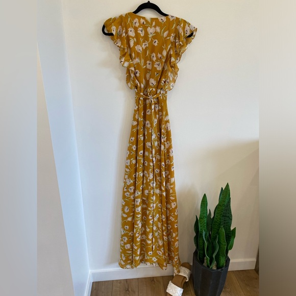 XS Yellow Wrap Dress w Flutter Sleeves - Boohoo - Picture 3 of 3